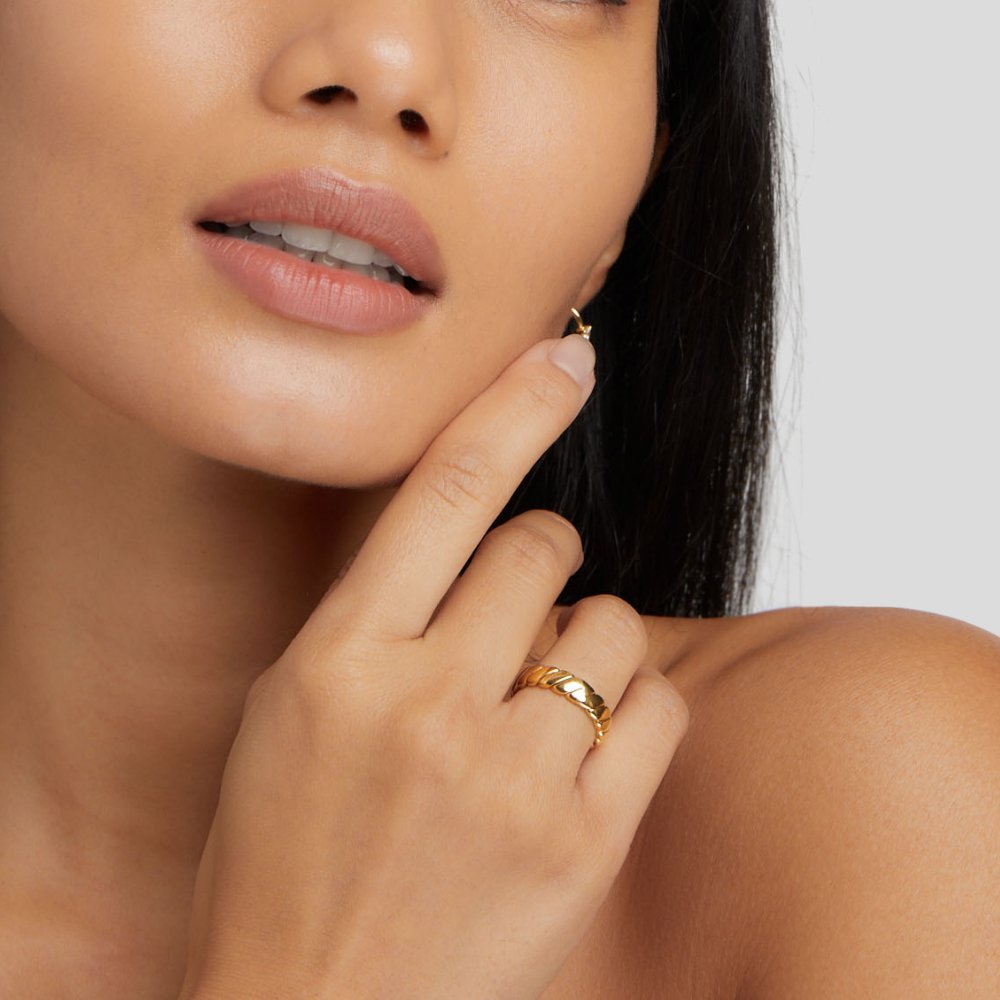 Calira Twisted Eternity-ring
